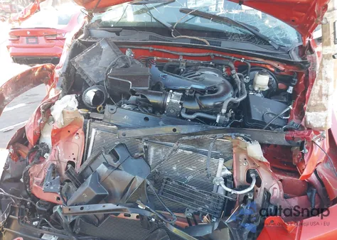 2017 Toyota Tacoma Sr5 V6 z USA, uszkodzony, nr VIN 5TFSZ5AN9HX048881